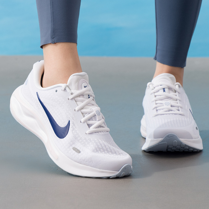 Nike Women's Journey Run Breat - Women Shoes Zoom ulasan dan harga